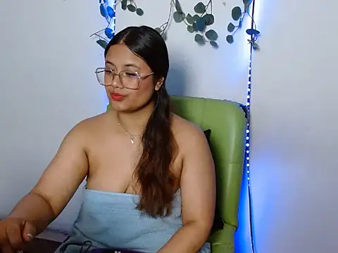 scarlettdoll777 webcam