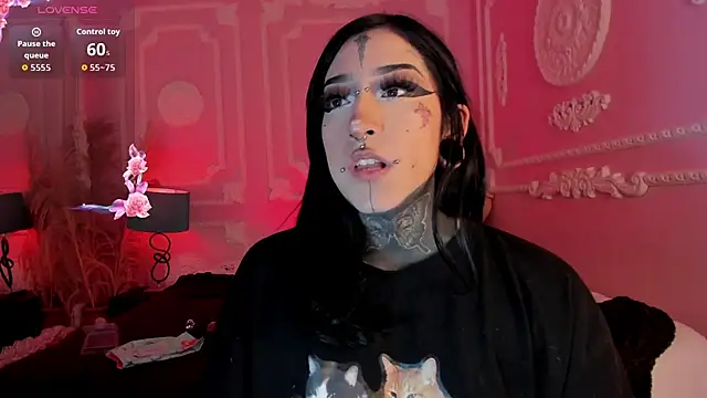 Kat_VonDe webcam