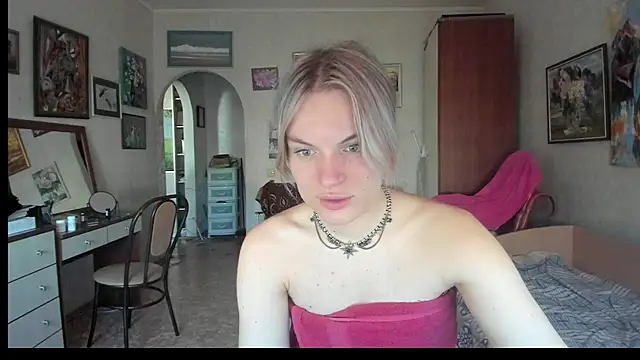 milliKira006 webcam
