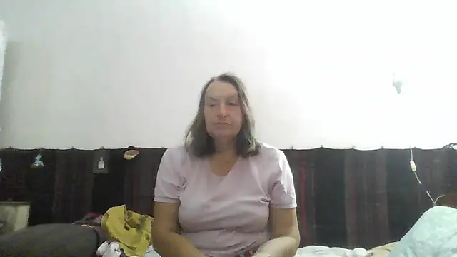 AnnaLive570 live cam on StripChat