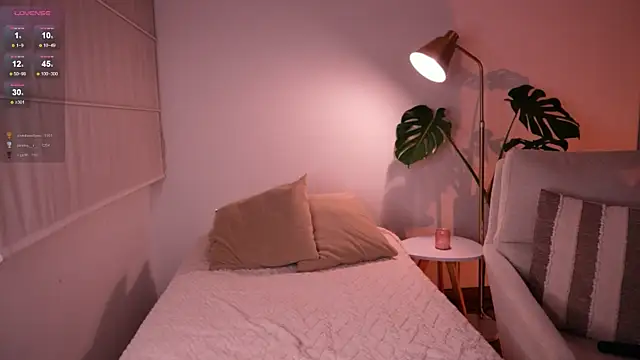 annie24_evans webcam