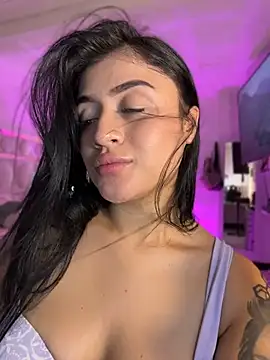 lucianaroy - Lucianaroy's free webcam - UK Sex Cams