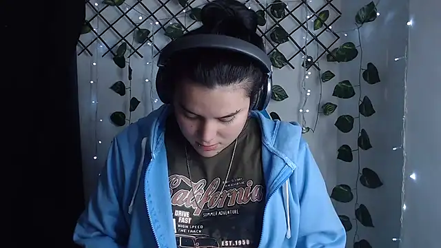 Nika_1_ webcam