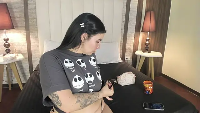 Hannah_Cross webcam