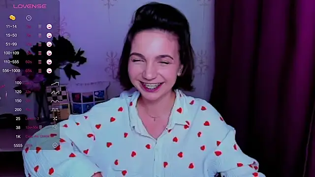 KindHazelHere_ webcam