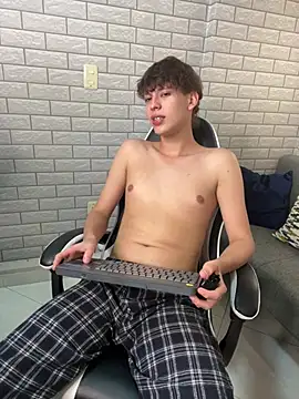 Nicola_hard webcam