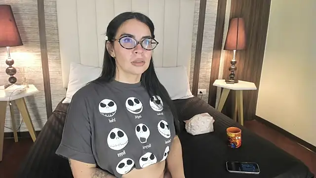 Hannah_Cross webcam