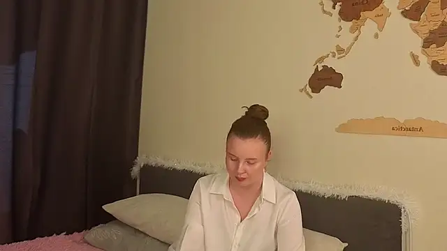 IsobelBoderick live cam on StripChat