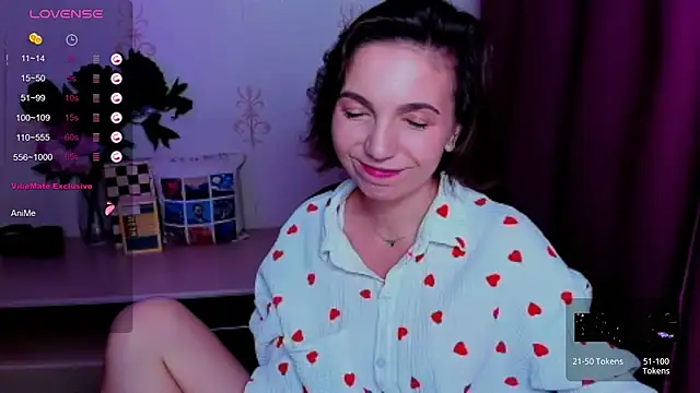 KindHazelHere_ webcam