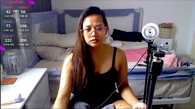 MyAsianWaifu webcam