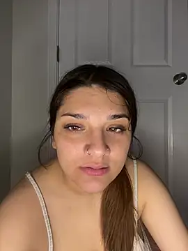 treasurebabii webcam