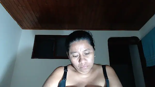 adrixxx38 webcam