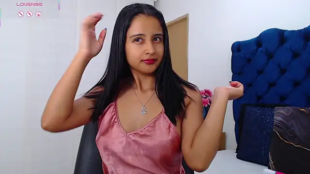 Lili666_ webcam