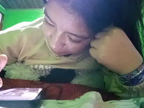 Zoe_aylor webcam