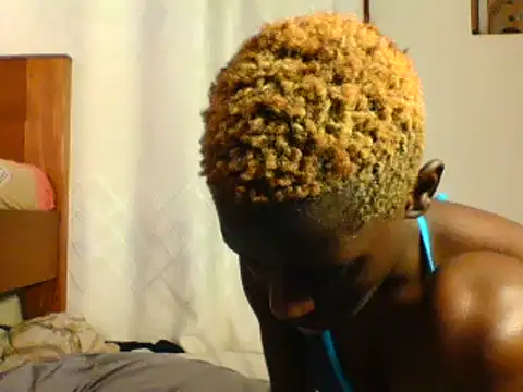 Goldy_petite