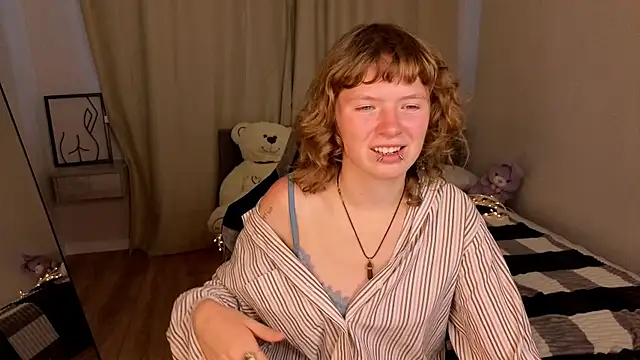 VioletDesiree webcam