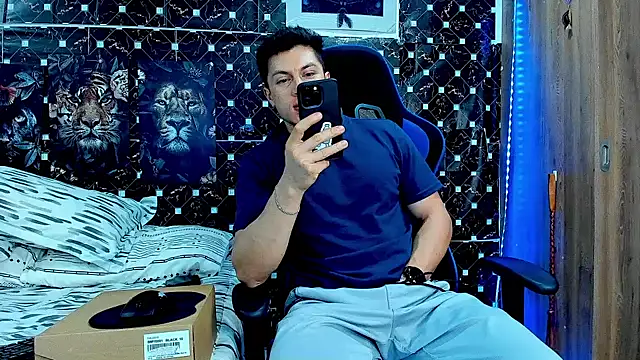 javiersexymann webcam