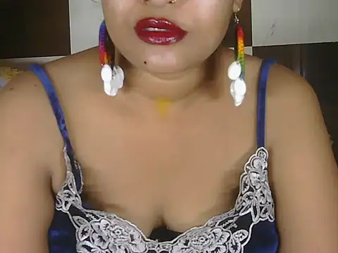 hotee_bhabi live cam on StripChat