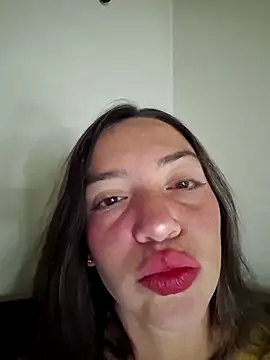 loveuu-bae webcam