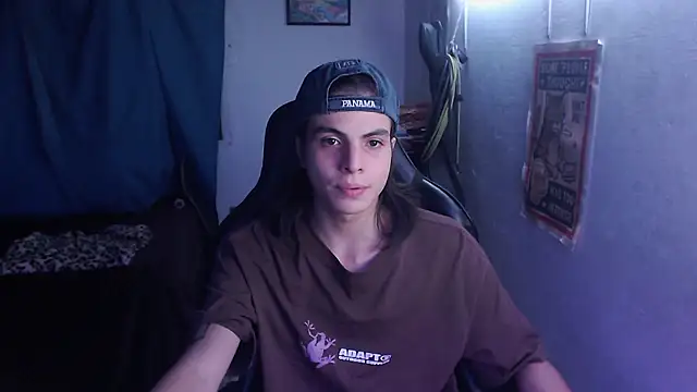 Elastic_Fantasy webcam