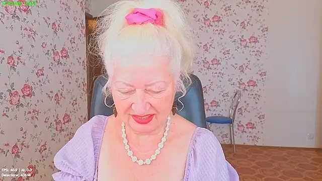 Maya_Mayflower webcam