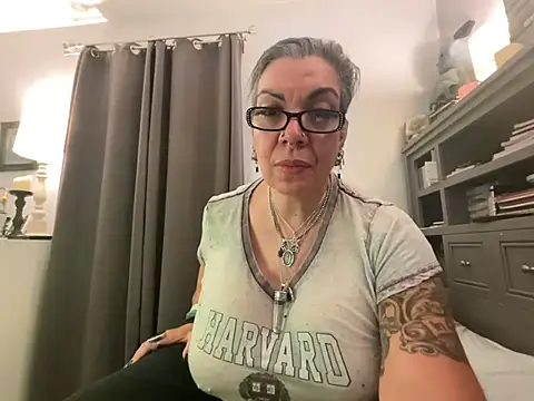 dieseldame1313 webcam