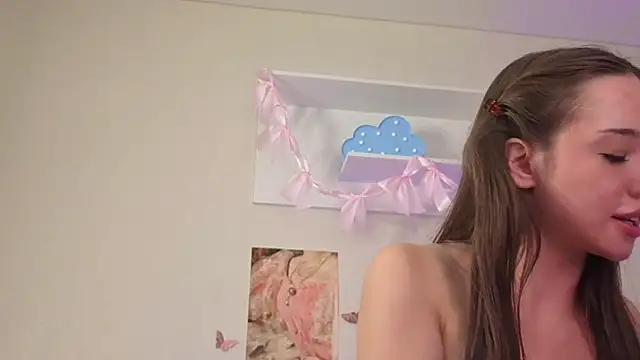 Milly_Lane webcam