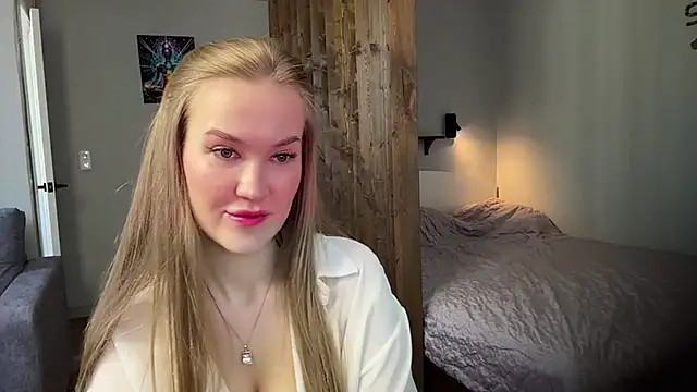 LustfulDiana webcam