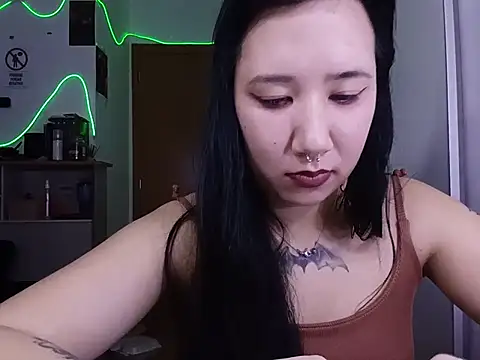 Japabaixinha live cam on StripChat