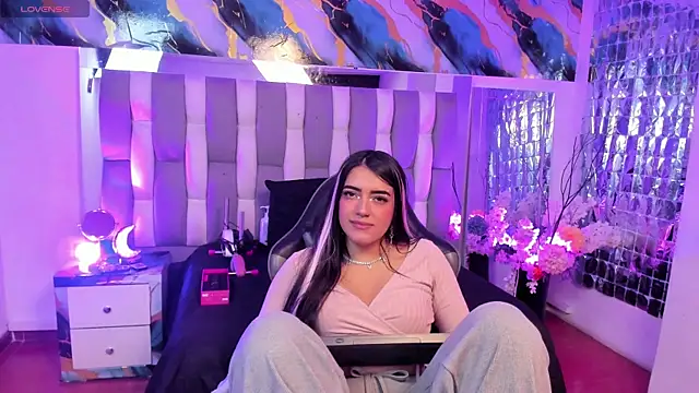 isadiiaz - IsaDiiaz's free webcam - UK Sex Cams