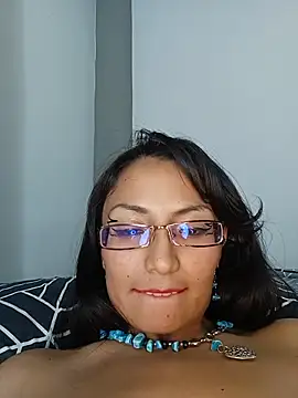 LucyCherry69 webcam