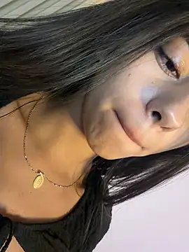 Lilybeeth 🎨 live online chat