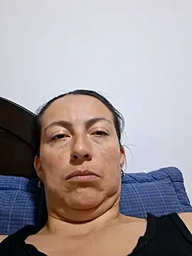 Lauryn_Jones webcam