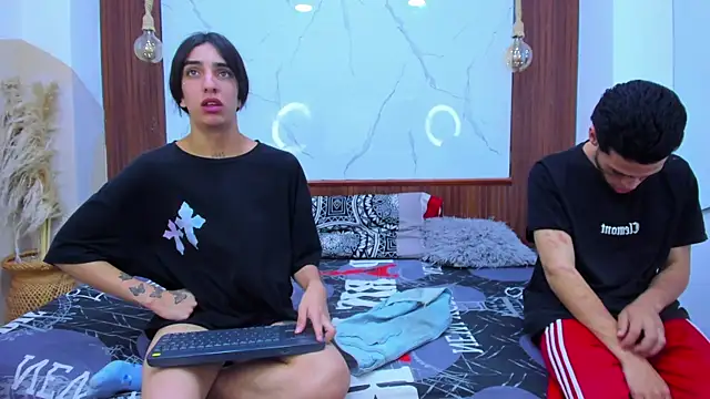 Loversinfire2 webcam