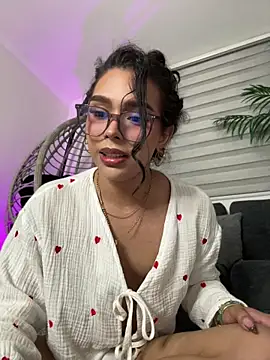 Samantha_Bernardo webcam