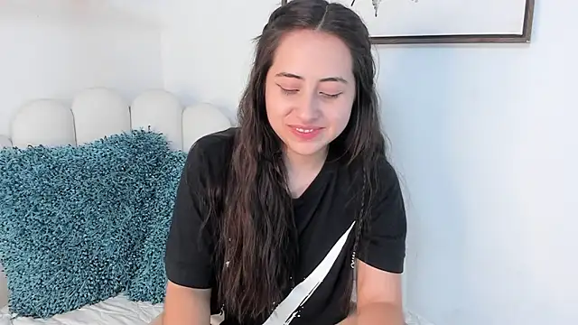 Cassandra_Armani live cam