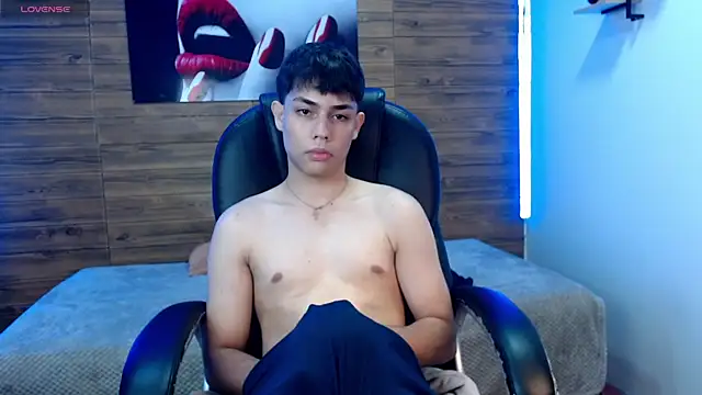ivan_cooper - Ivan_cooper's free webcam - UK Sex Cams