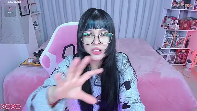 misshoneyxxx webcam