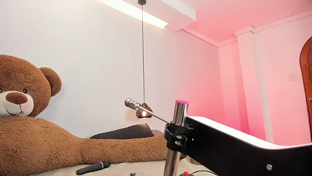 REINA_ADAHARA webcam