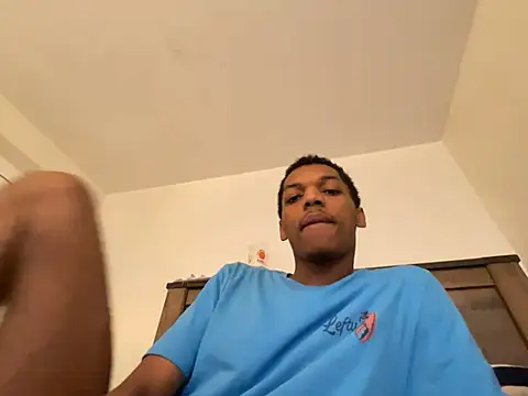 zeeeky_33deep live cam on StripChat