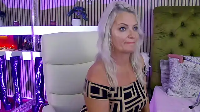 LadyTouch webcam