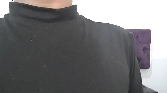 Little18Doll webcam