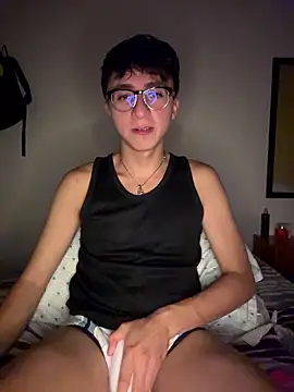 CamiRojas_boy webcam