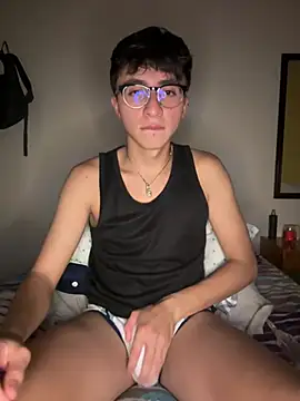 CamiRojas_boy webcam