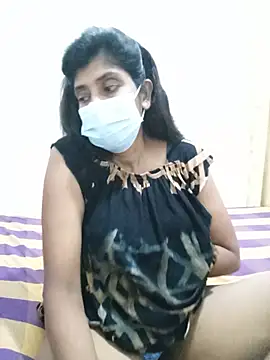 Amisha-35 webcam