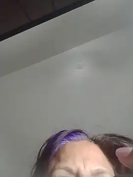 THEBEDroomdoOR webcam