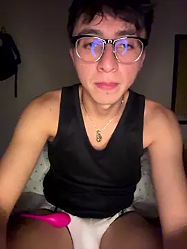 CamiRojas_boy webcam
