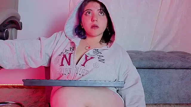 Blueberry_gothic webcam