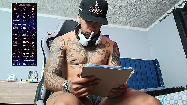 Nickhot0609 webcam
