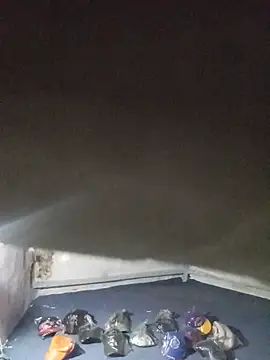 hairy_mannn webcam